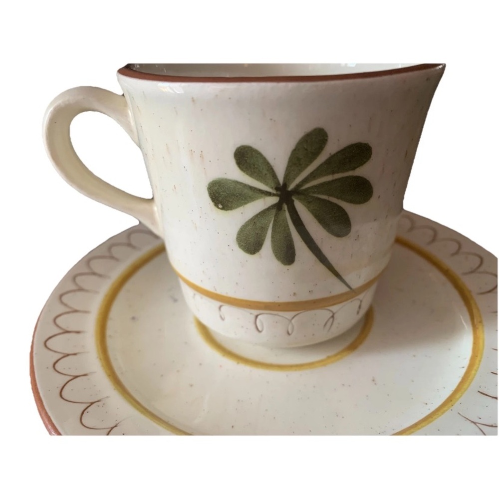 Elegant Cream and Green Clover Mug